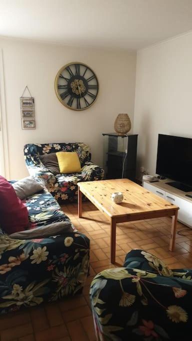 Maison De Ville 102M2 3 Chambres Монтиньи-ле-Бретонё Экстерьер фото
